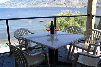 Desert Surfside Waterfront Accommodations Osoyoos Exterior foto