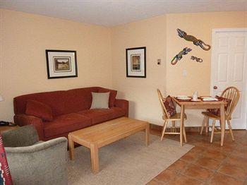 Desert Surfside Waterfront Accommodations Osoyoos Exterior foto